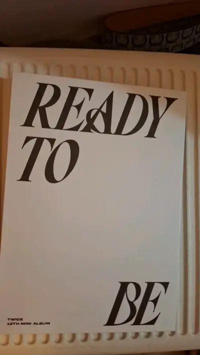 Álbum de música 'Ready To Be' de TWICE - miniatura 1