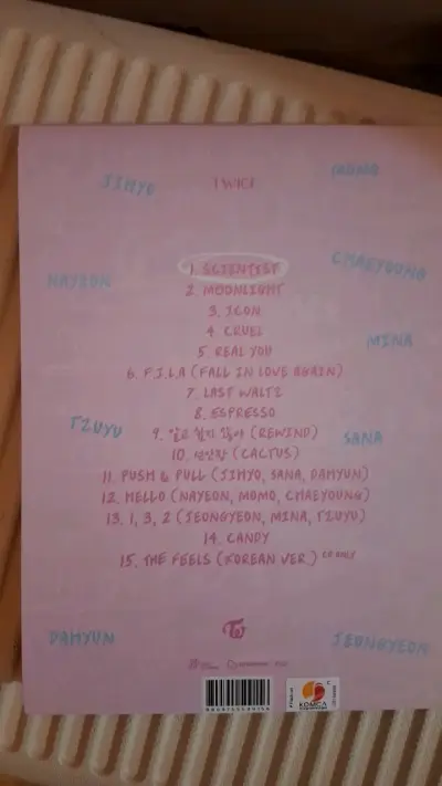 Álbum Formula of Love de TWICE - miniatura 2
