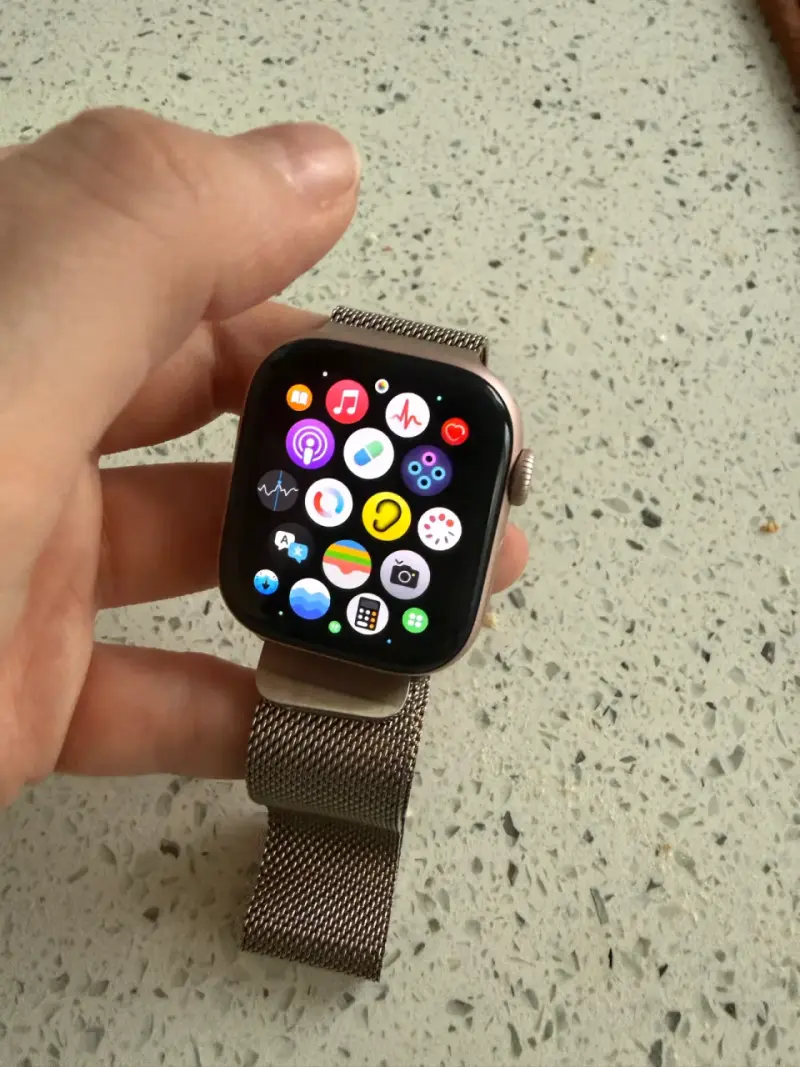 Apple Watch con correa metálica - 2