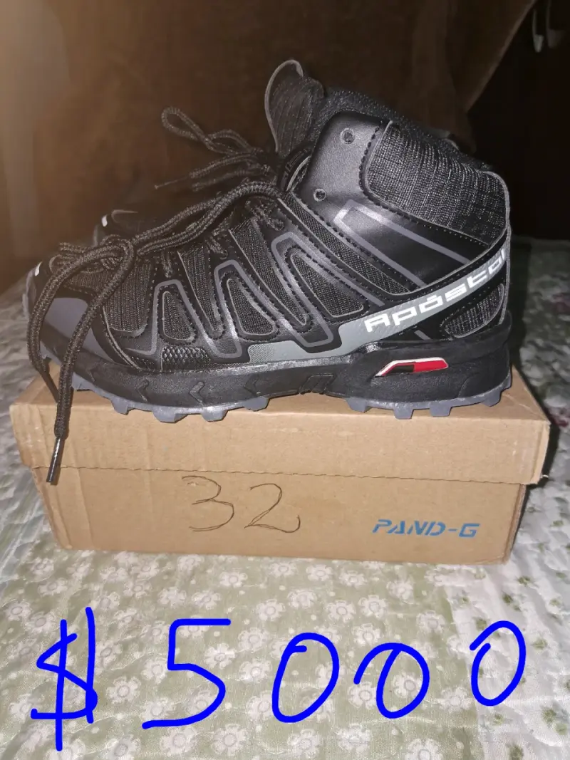 Zapatillas deportivas negras para niños talla 32 - 1