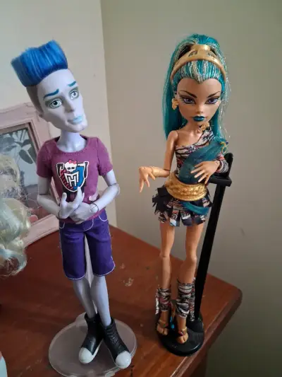 Lote dd monster high - miniatura 4