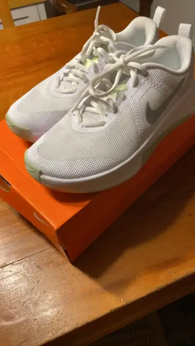 Zapatillas Nike MC Trainer 3 Blancas Mujer - miniatura 2