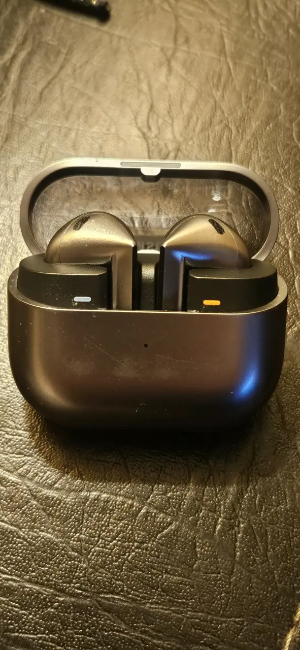 Audífonos Inalámbricos Samsung Galaxy Buds3 - 3
