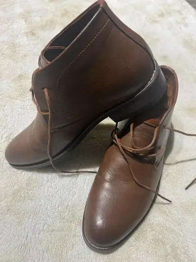 Botines de cuero marrón para hombre - miniatura 1