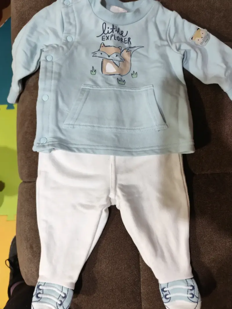 Conjunto de ropa para bebé en tonos azules - 3