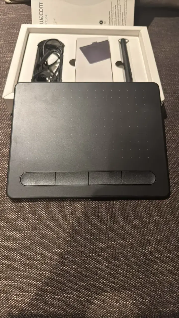 Tableta gráfica Wacom Intuos S con lápiz - 2