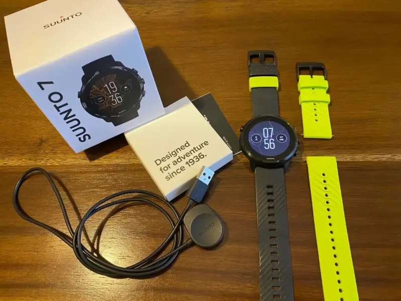 Reloj inteligente Suunto 7 con correas intercambiables - 2