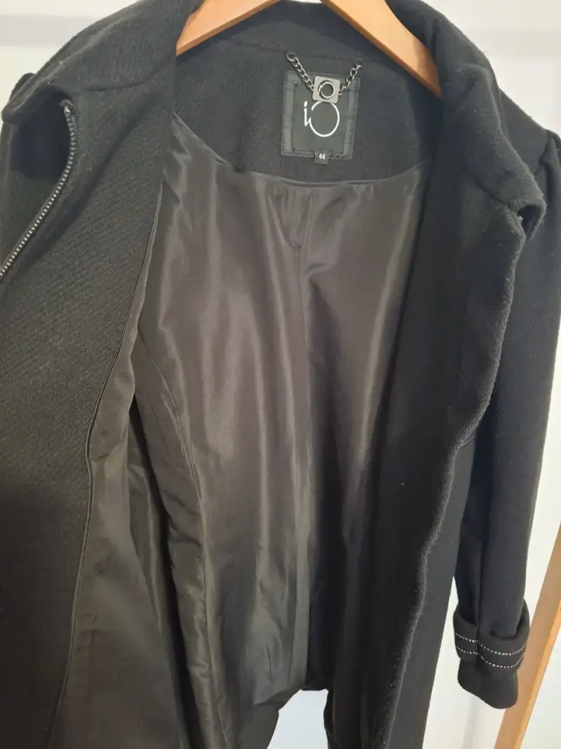 Abrigo iO negro talla 42 - 2