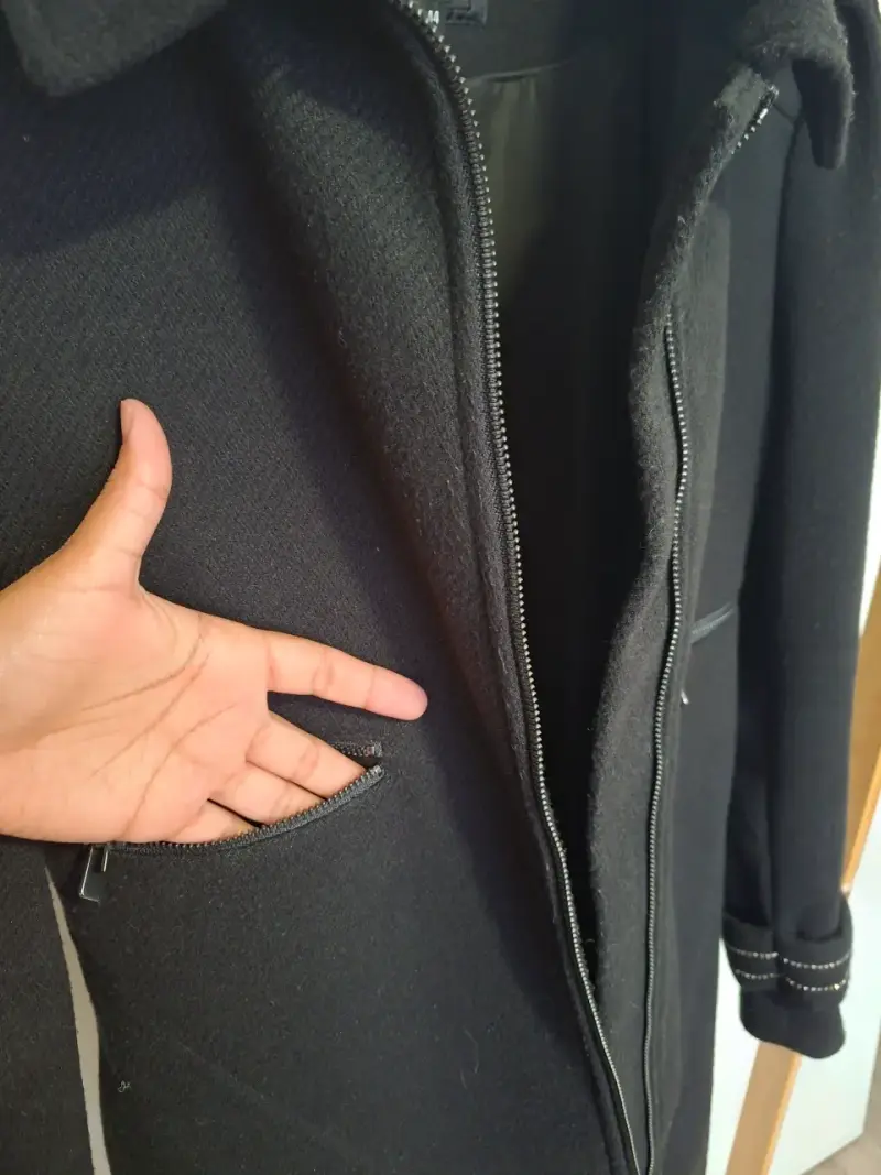 Abrigo iO negro talla 42 - 4