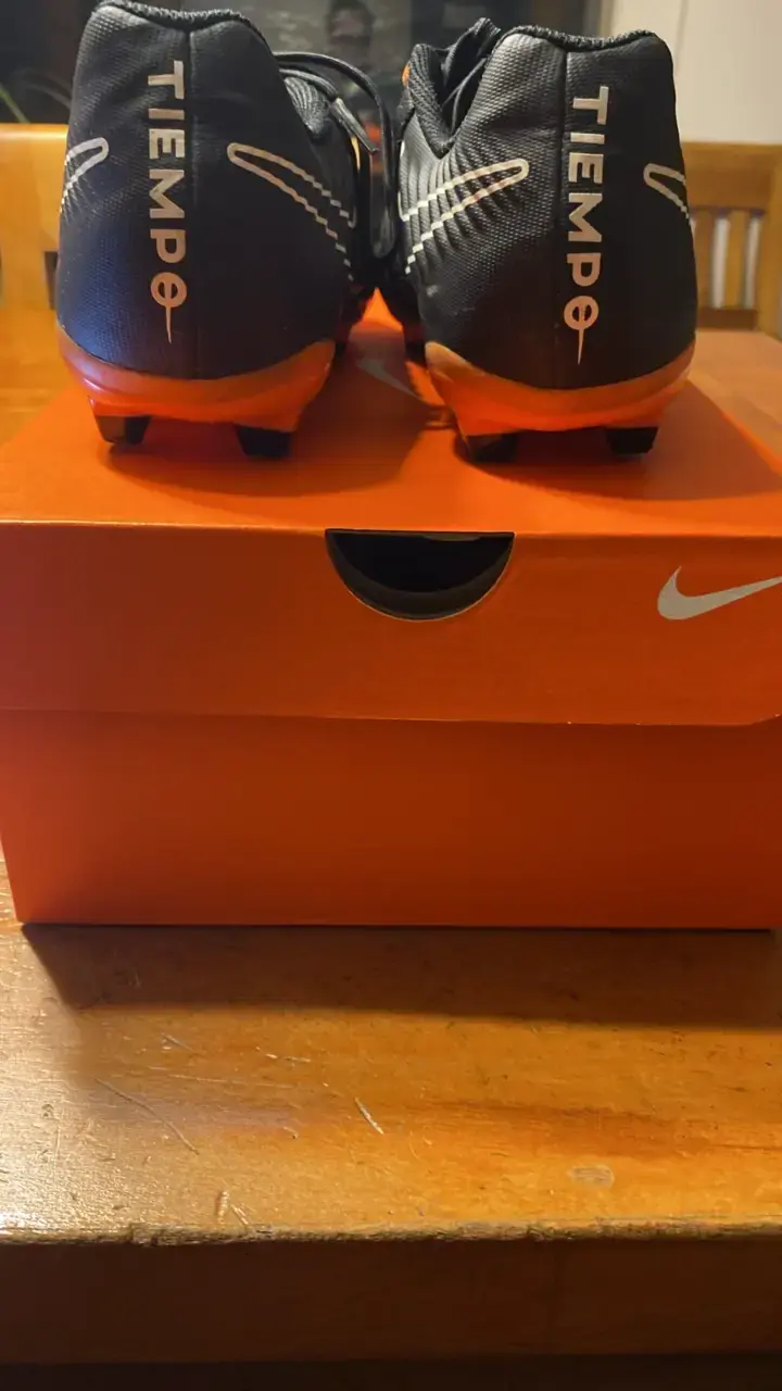 Botines Zapatos de fútbol Nike Tiempo negros - 3