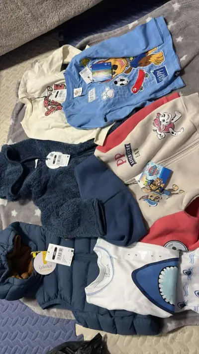 Conjunto de ropa infantil Paw Patrol y abrigos - miniatura 1