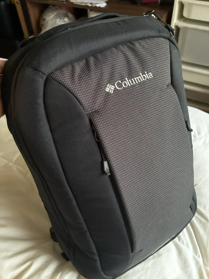 Mochila Columbia negra con compartimentos múltiples - 1