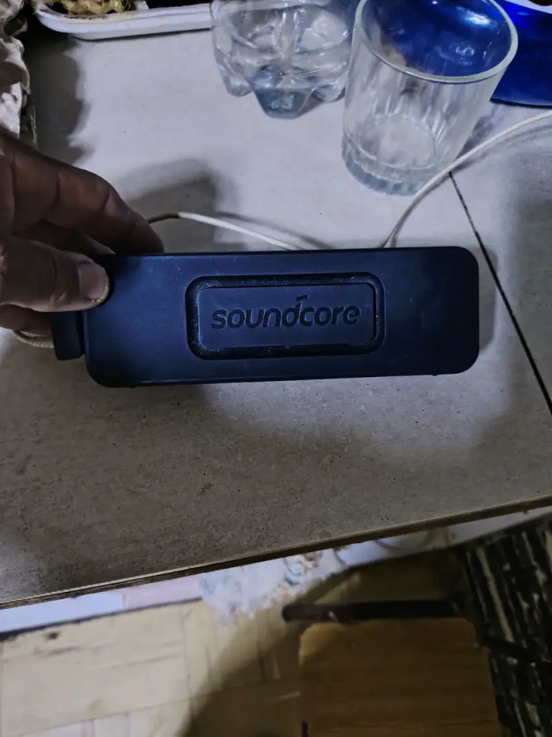 Parlante Bluetooth Soundcore portátil negro