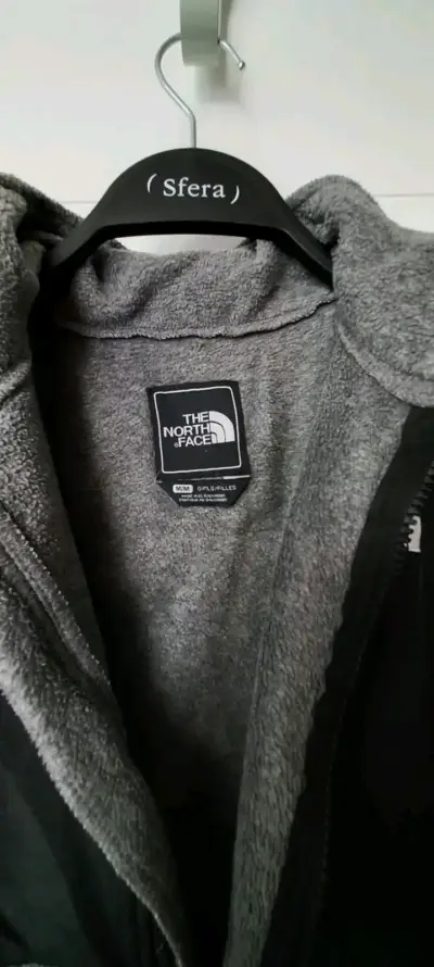 Chaqueta polar The North Face gris y negra - miniatura 3