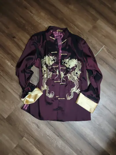 Camisa tradicional china bordada con dragones - miniatura 1