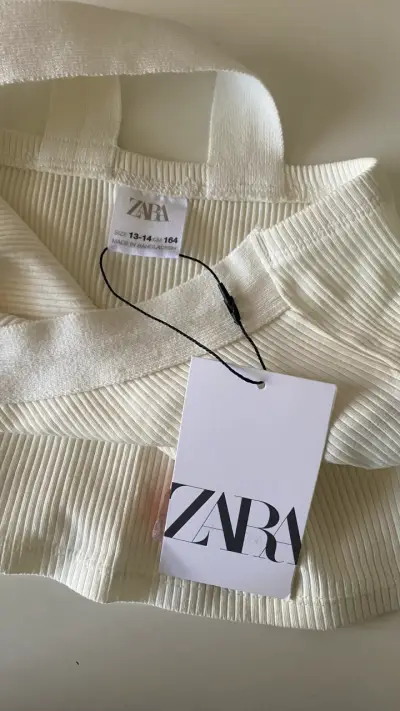 Top blanco de tirantes Zara NUEVO - miniatura 1