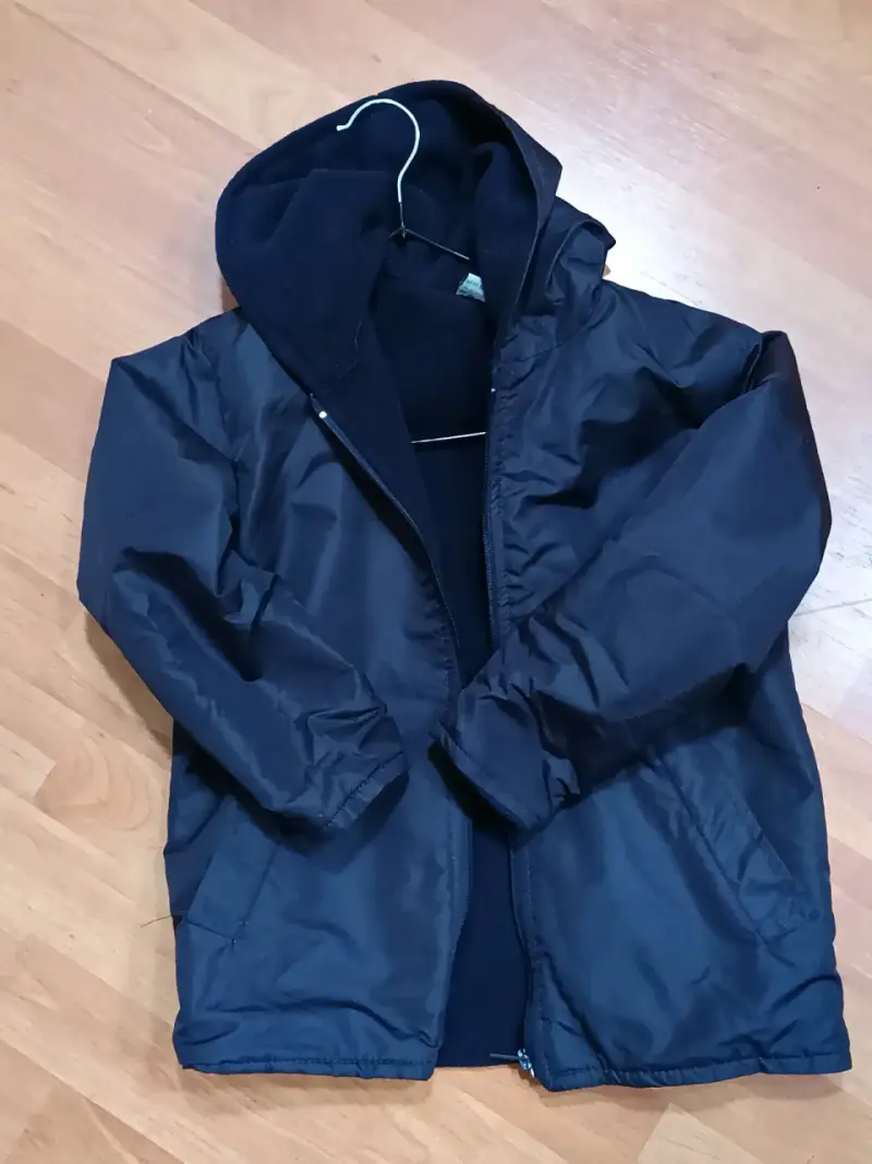 Chaqueta niño impermeable talla 4-6