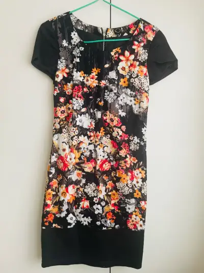 Vestido floral de manga corta para mujer iO - miniatura 2