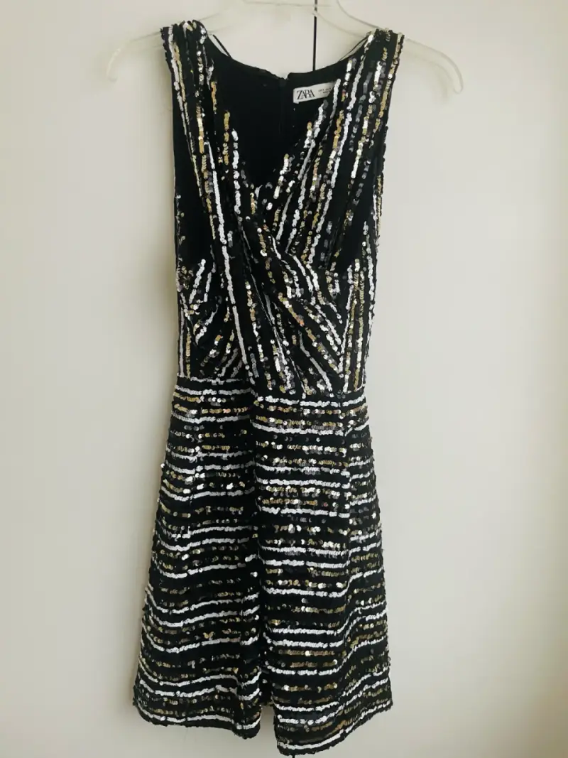 Vestido de lentejuelas negro y dorado Zara - 3
