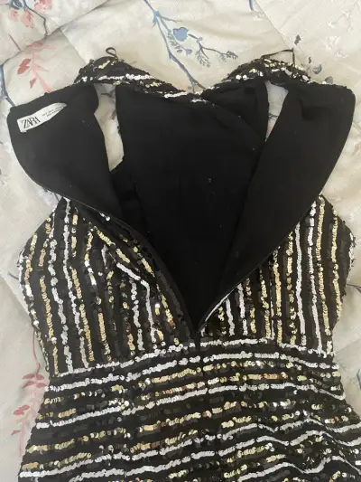 Vestido de lentejuelas negro y dorado Zara - miniatura 4