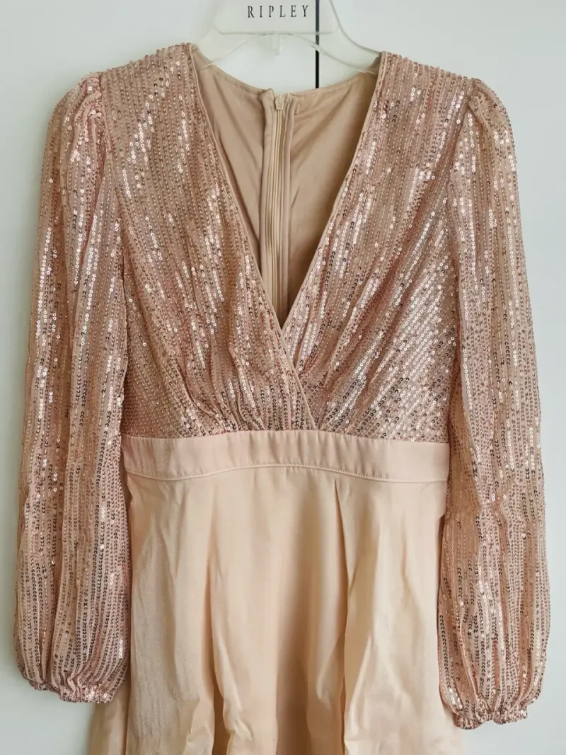 Vestido corto de lentejuelas rosa elegante - 2