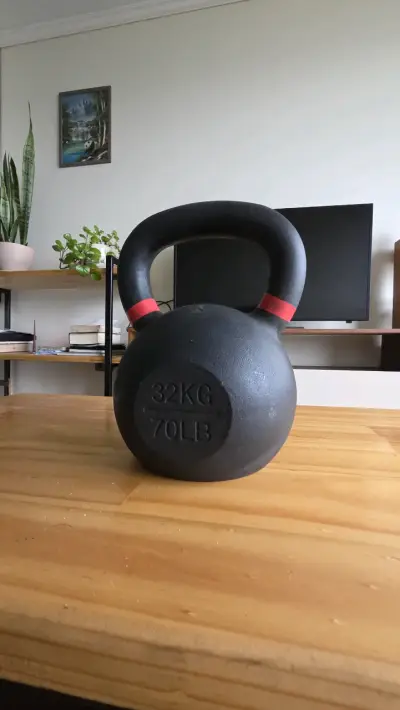 Kettlebell de 32 kg para entrenamiento - miniatura 2