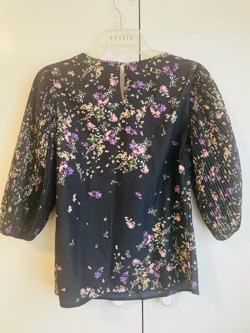 Blusa floral de manga larga iO - 3