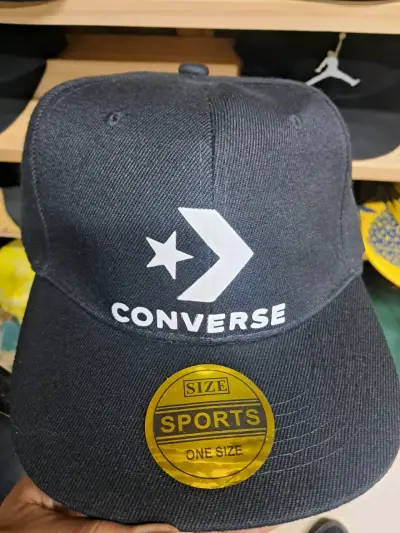 Gorra negra con diseño Adventure - miniatura 4