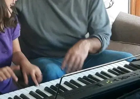 Teclado Casio Casiotone CT-S300 con 61 Teclas - 3