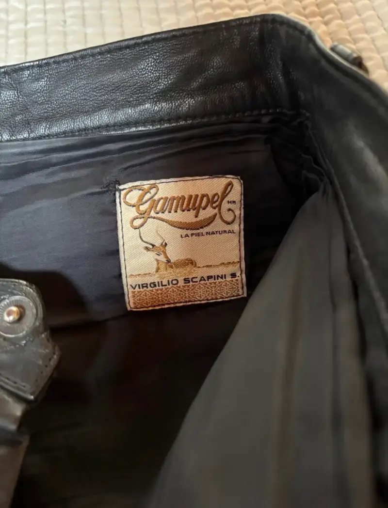 Pantalón de CUERO. - 4
