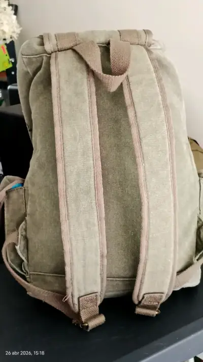 Mochila vintage de lona verde con correas ajustables - miniatura 4