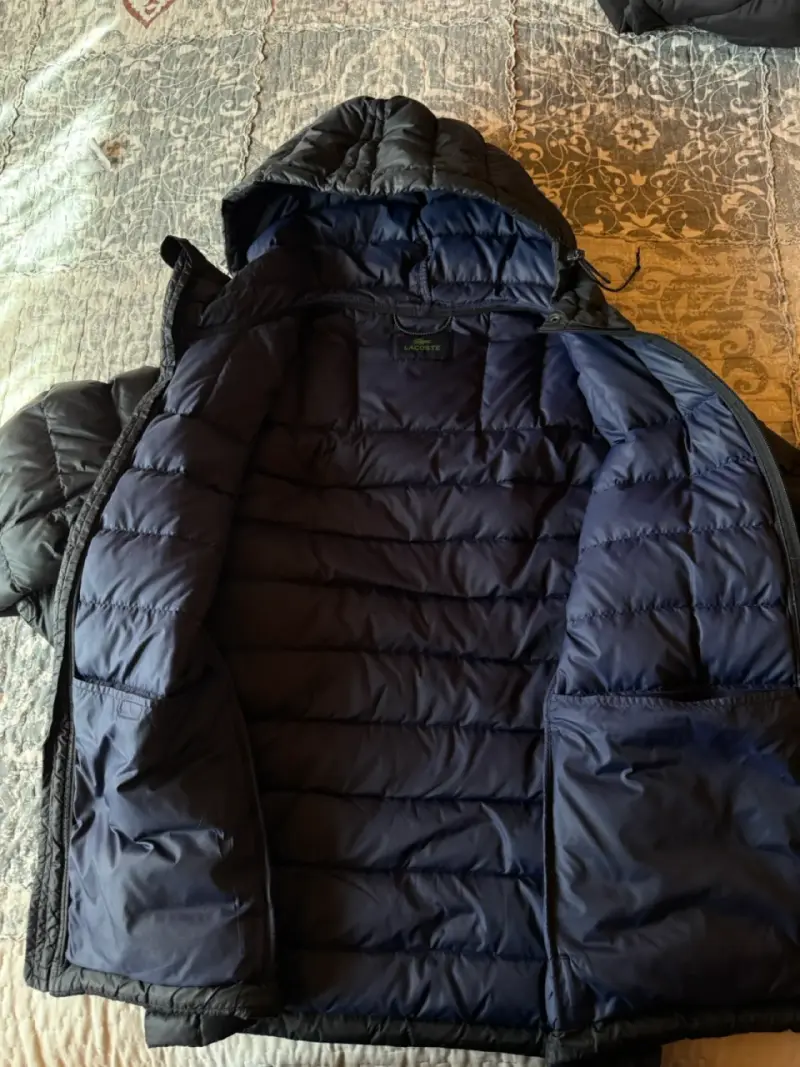 Chaqueta acolchada con capucha Lacoste negra - 5