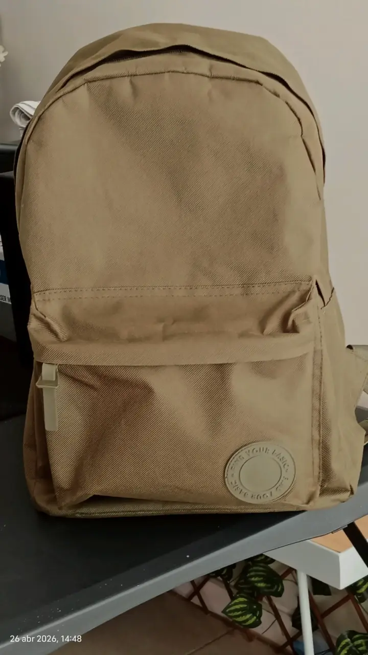 Mochila verde unisex con diseño clásico - 1