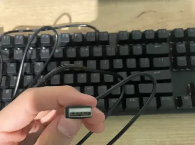 Teclado mecánico TKL - miniatura 3