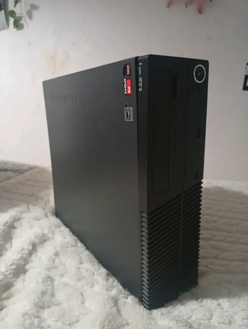 Lenovo ThinkCentre M73 | SSD 240GB | 8GB RAM - 1