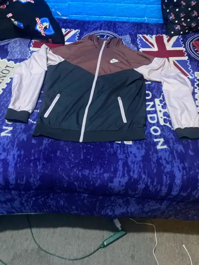 Chaqueta cortaviento Nike multicolor para hombre - miniatura 2