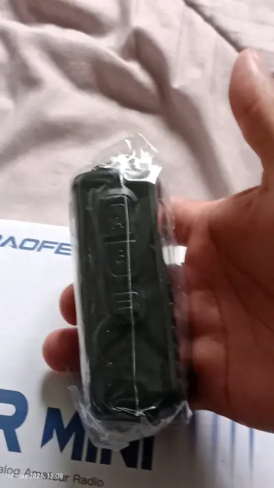 Radio portátil Baofeng UV-5R Mini con accesorios - miniatura 4