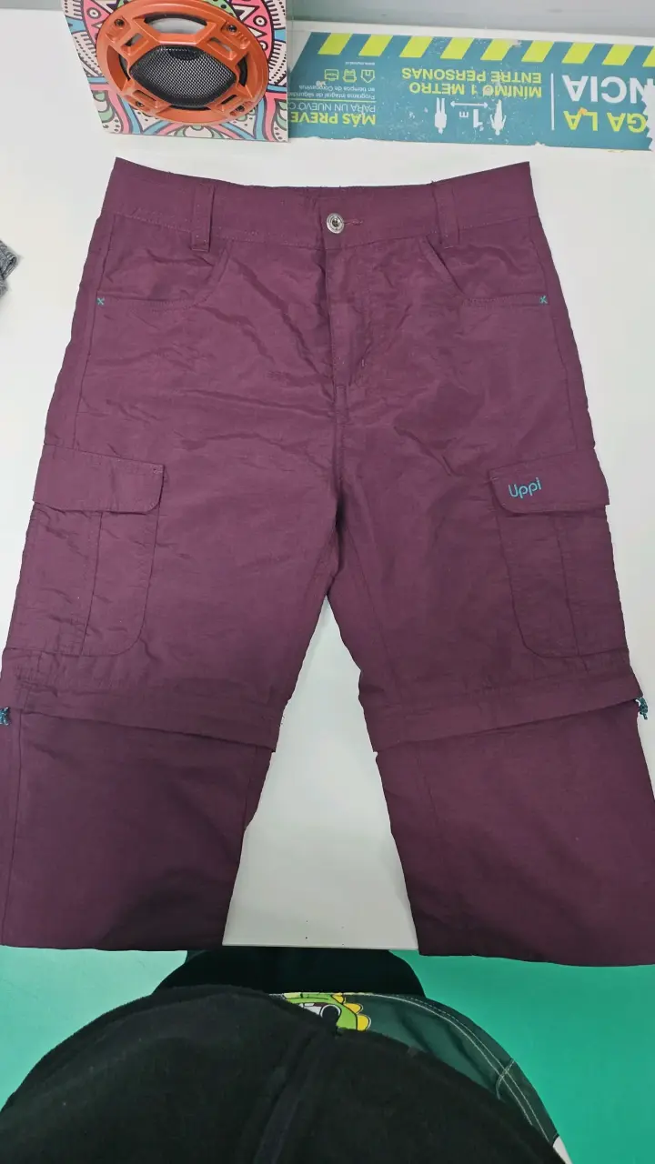 Pantalones cargo morados Uppi desmontables
