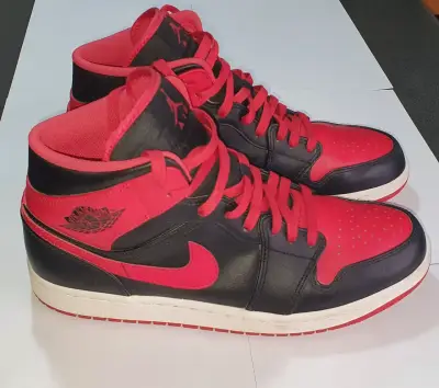 Air Jordan 1 Mid "Alternate Bred"  11 USA - 45 EUR - miniatura 1