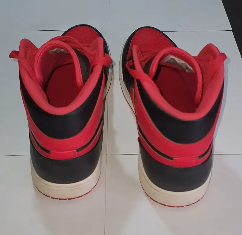 Air Jordan 1 Mid "Alternate Bred" 11 USA - 45 EUR - 4