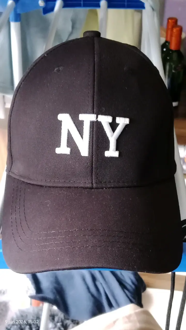 Gorra negra con logo NY ajustable - 1