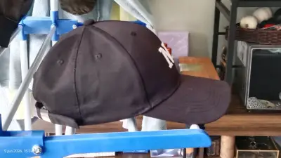 Gorra negra con logo NY ajustable - miniatura 5
