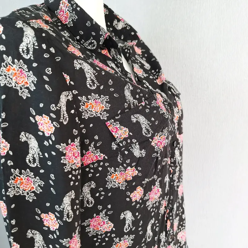 Blusa estampada AMERICANINO negra de manga larga - 2