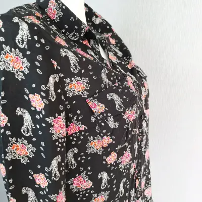 Blusa estampada AMERICANINO negra de manga larga - miniatura 2