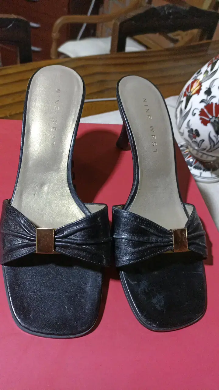 Sandalias de tacón Nine West negras elegantes