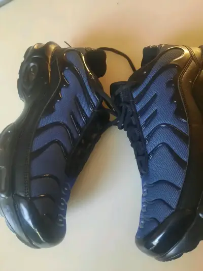 Zapatillas deportivas unisex azul y negro talla 42 - miniatura 3