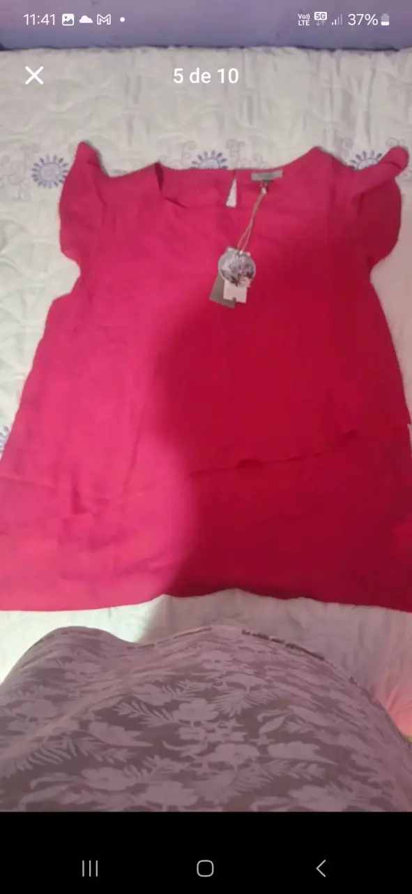 Blusa negra con bordado étnico - 2