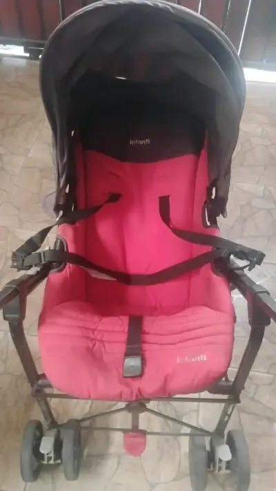 Coche de bebé Infanti rojo plegable - miniatura 1