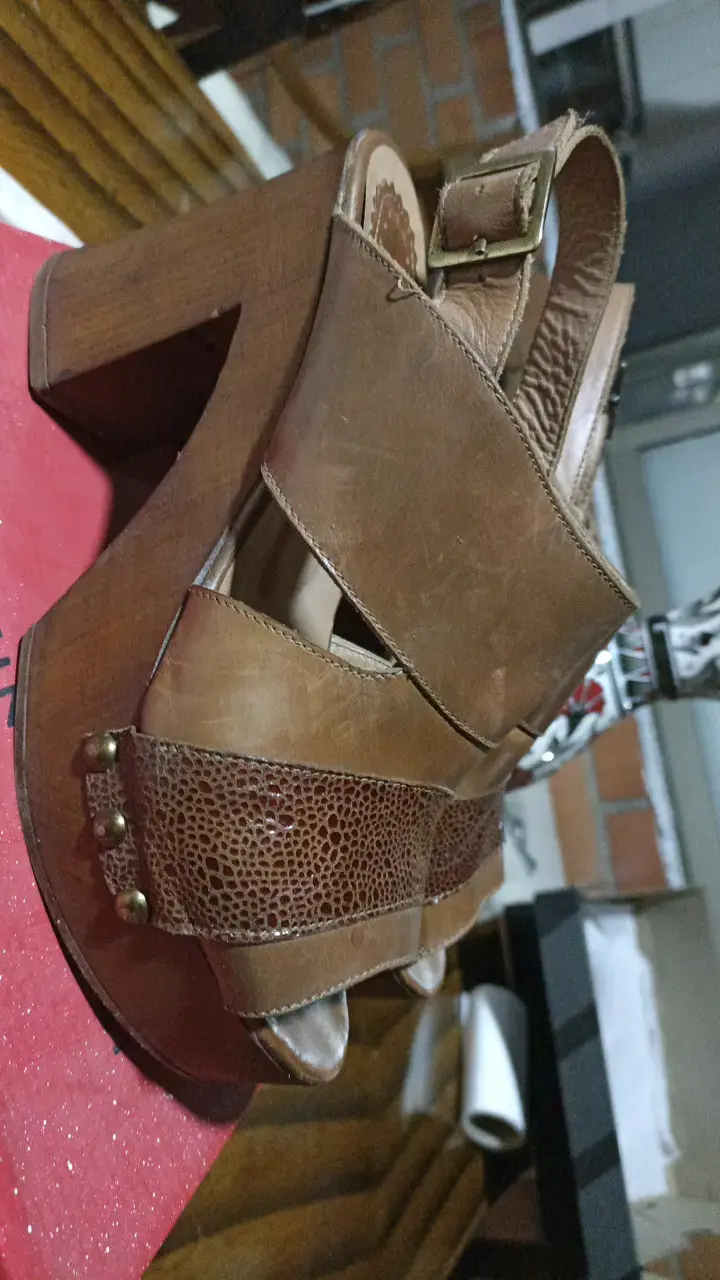 Sandalias de cuero marrón con plataforma - 2
