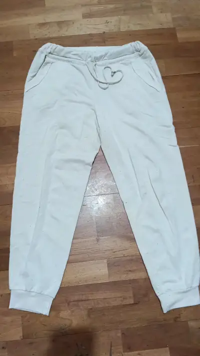 Pantalón tipo buso unisex blanco crema - miniatura 1
